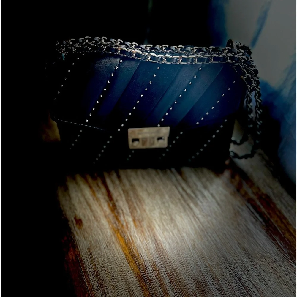 Authentic Michael Kors - Picture 5 of 5